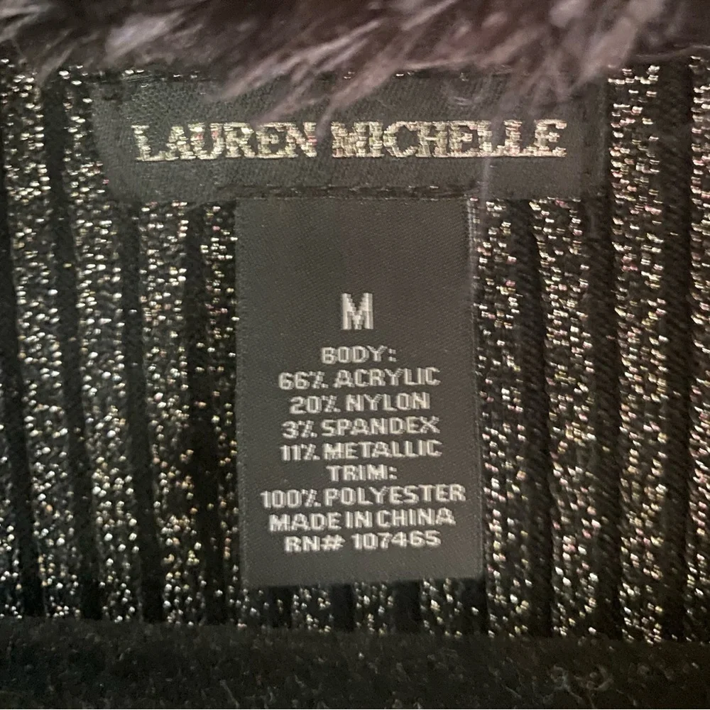 Lauren Michelle-Medium silver threads sweater w/black faux fur trim. EUC!! - Picture 4 of 12